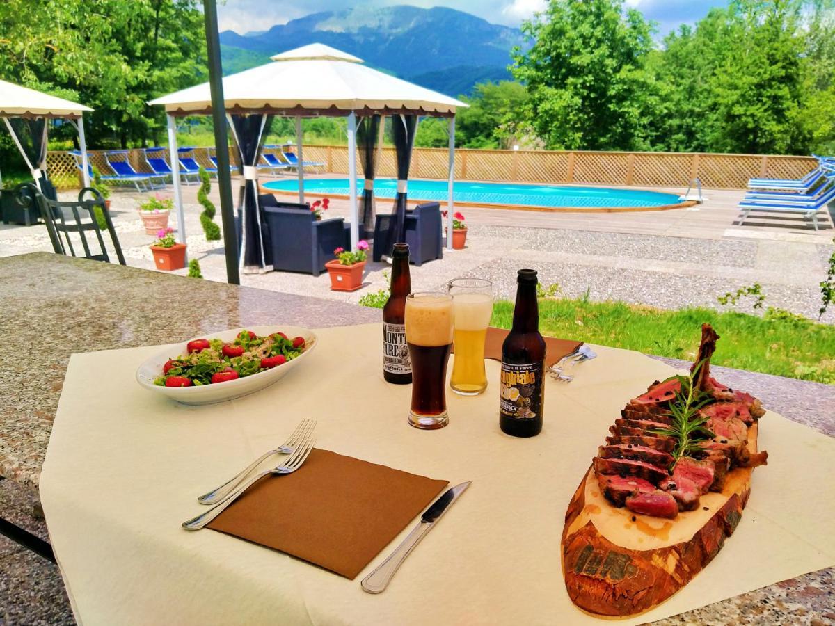 Agriturismo Borgo Biaia Camporgiano Ngoại thất bức ảnh