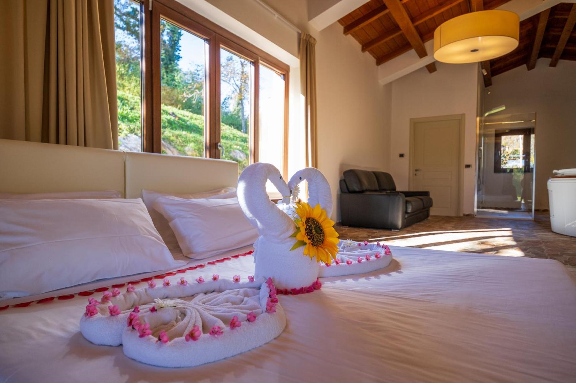 Agriturismo Borgo Biaia Camporgiano Ngoại thất bức ảnh