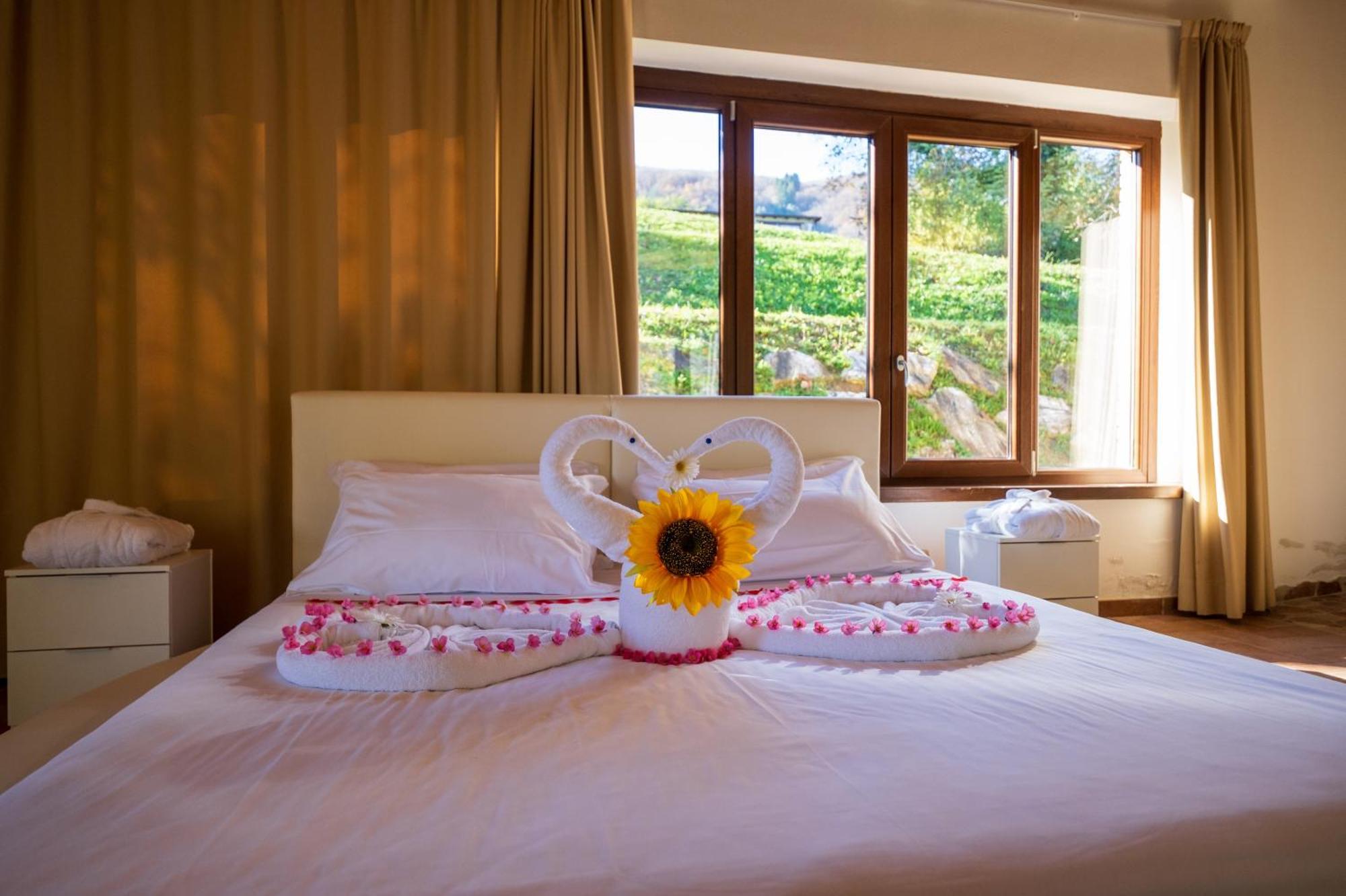 Agriturismo Borgo Biaia Villa Camporgiano Ngoại thất bức ảnh