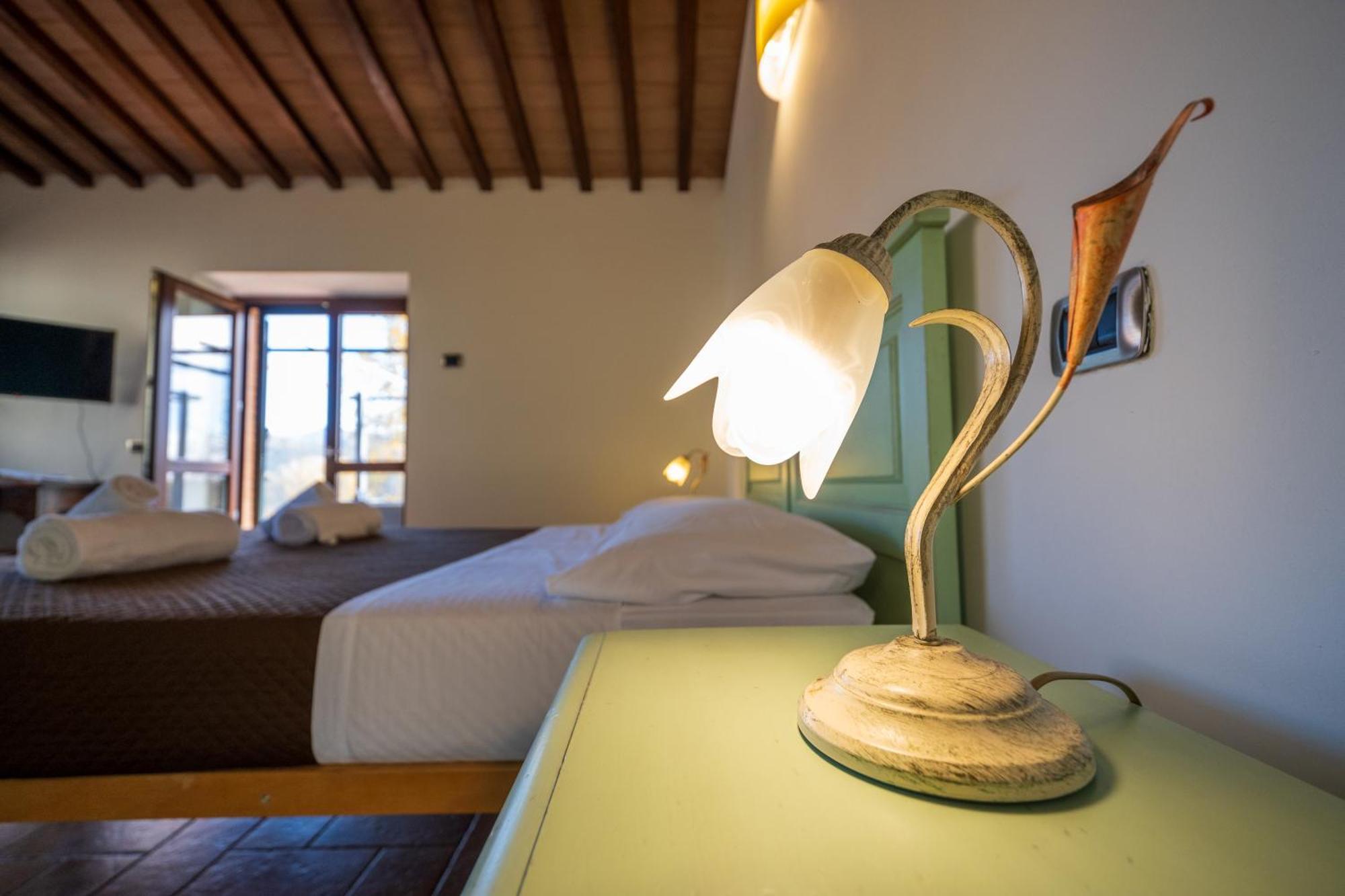 Agriturismo Borgo Biaia Camporgiano Ngoại thất bức ảnh
