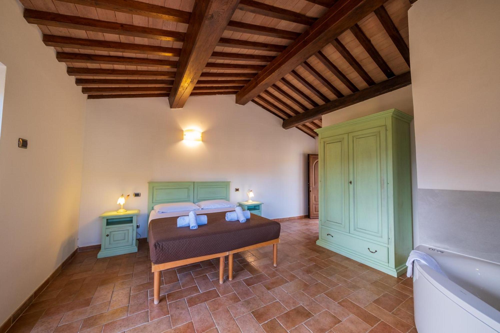 Agriturismo Borgo Biaia Camporgiano Ngoại thất bức ảnh