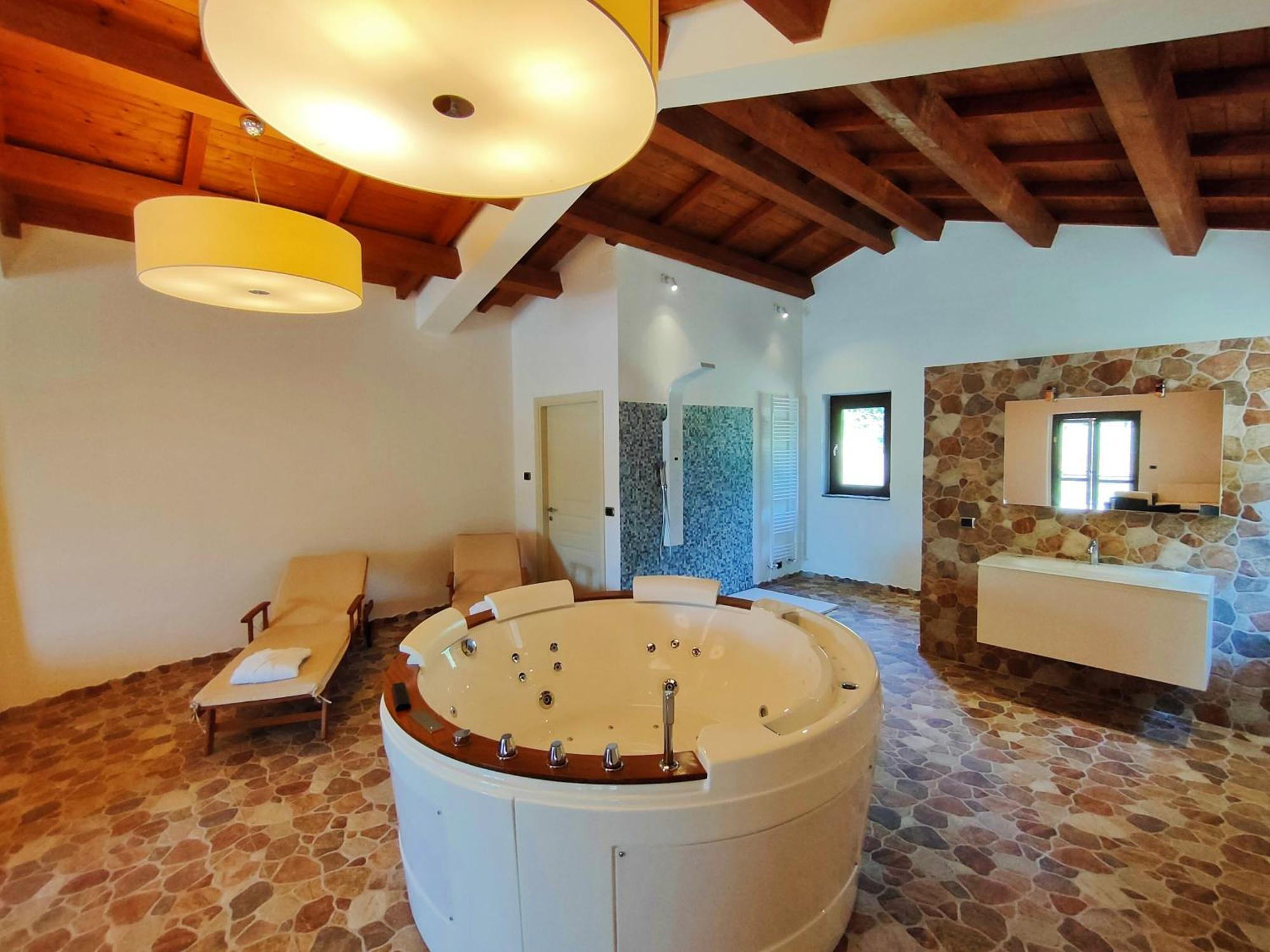 Agriturismo Borgo Biaia Villa Camporgiano Phòng bức ảnh